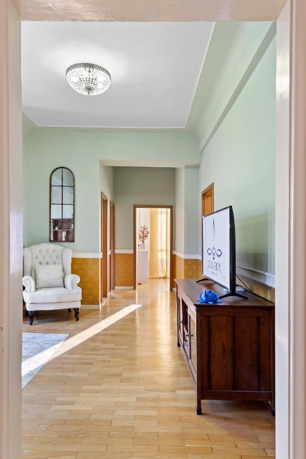 City Heart Retreat Elegant Apartment Bucureşti Exterior foto